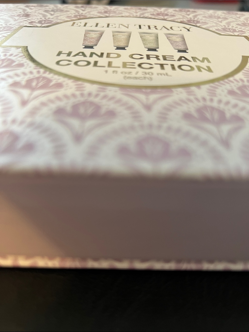 ELLEN TRACY HAND CREAM COLLECTION - Picture 5 of 8